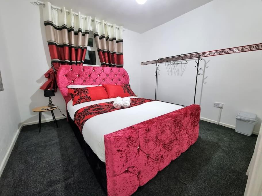 *C.Sani* Setup For Your Most Relaxed & Amazing Stay + Free Parking + Free Fast Wifi * Leeds  Buitenkant foto
