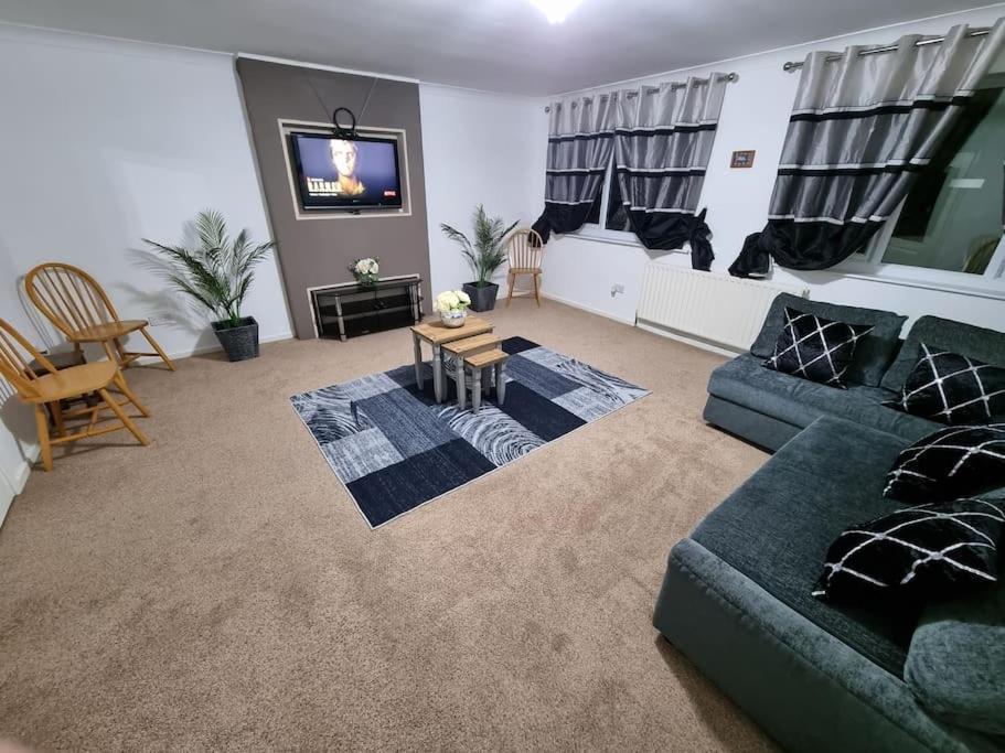 *C.Sani* Setup For Your Most Relaxed & Amazing Stay + Free Parking + Free Fast Wifi * Leeds  Buitenkant foto