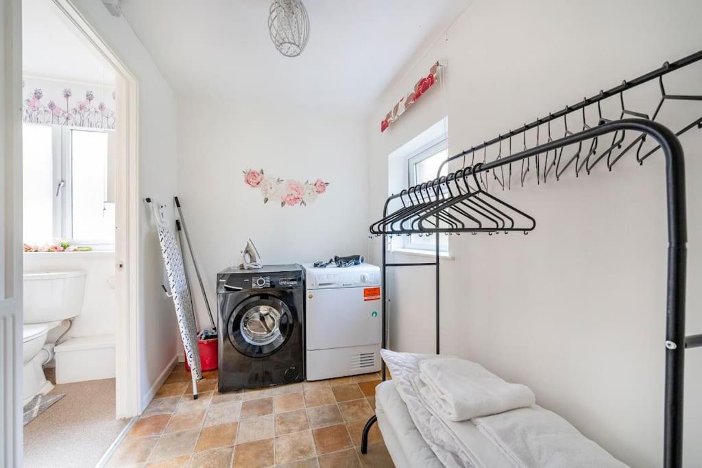 *C.Sani* Setup For Your Most Relaxed & Amazing Stay + Free Parking + Free Fast Wifi * Leeds  Buitenkant foto
