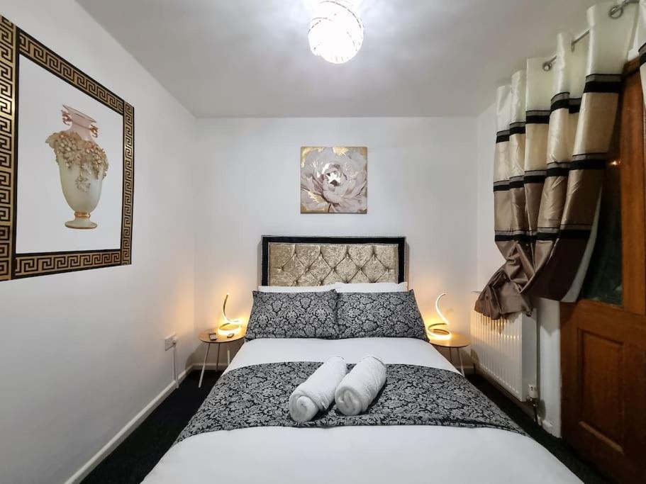 *C.Sani* Setup For Your Most Relaxed & Amazing Stay + Free Parking + Free Fast Wifi * Leeds  Buitenkant foto