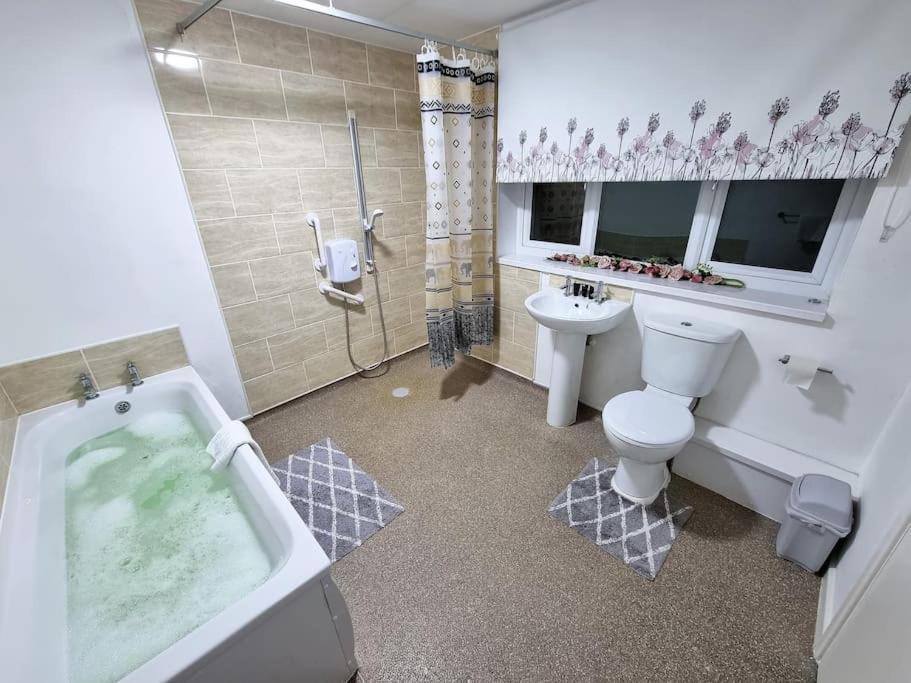*C.Sani* Setup For Your Most Relaxed & Amazing Stay + Free Parking + Free Fast Wifi * Leeds  Buitenkant foto